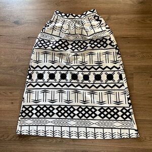 Women’s African Printed Maxi Skirt Flared A Line Design Size M Black and White